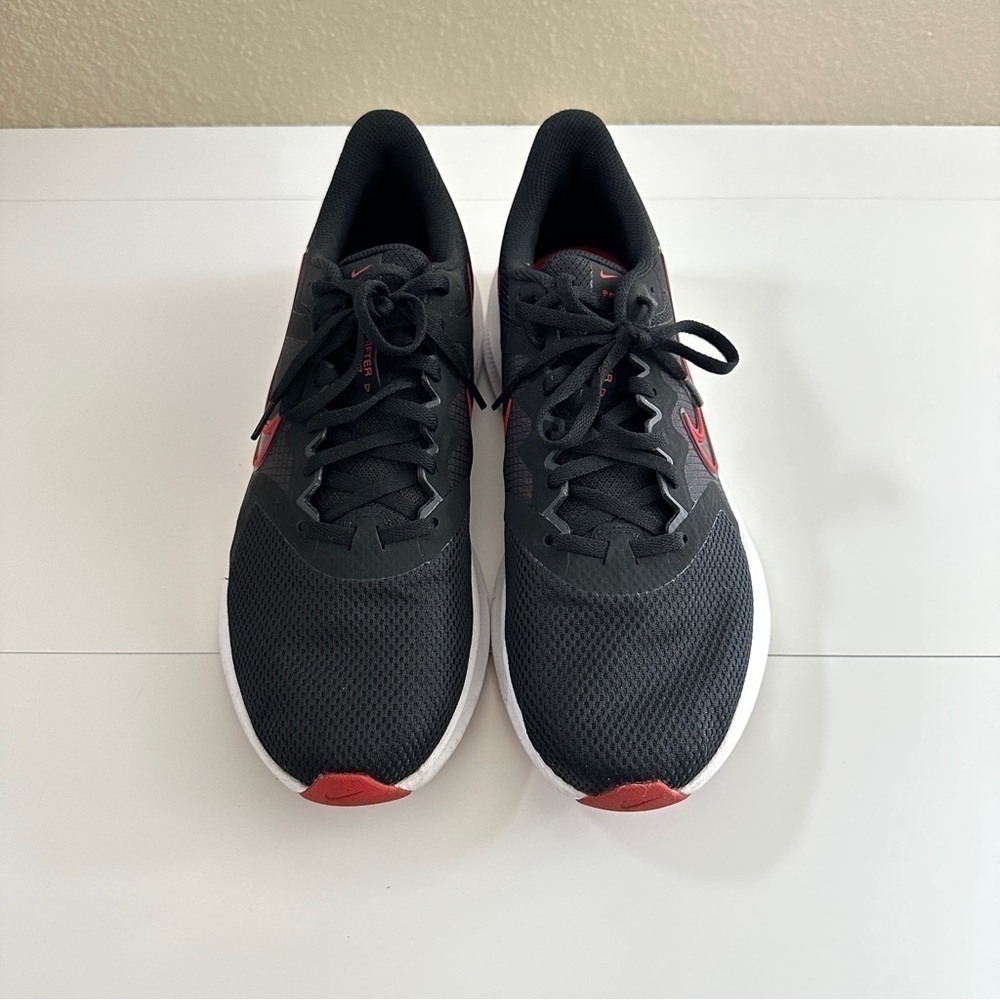 Nike Men's Downshifter 11 Black/Red-White Style CW3411-005 Shoes sz 9.5 - Picture 3 of 14
